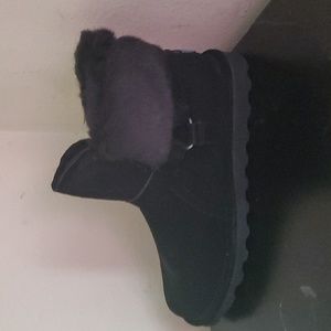 Bearpaw boots, Black size 11